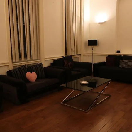 Upper Berkeley Street Suites